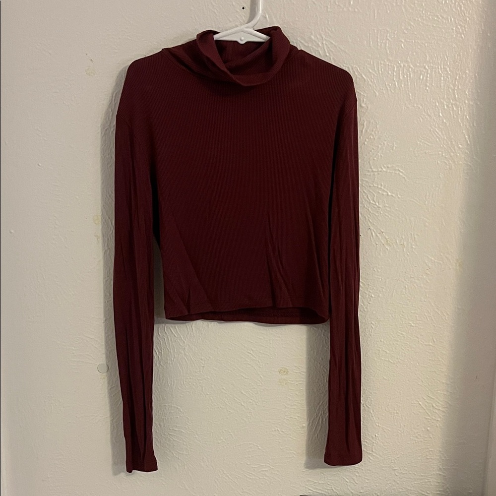 Active USA Maroon Turtleneck Crop Top